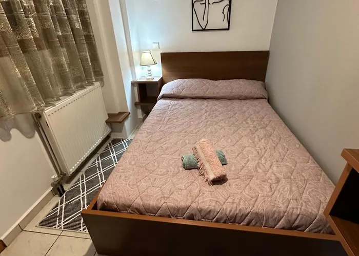 Bratis House 3 * Vartholomio